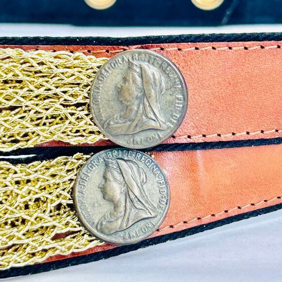 Vintage 80s Queen Victoria Coin Tan Faux Leather & Gold Mesh Belt main image 6